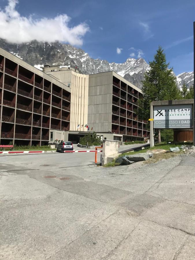 Cozy Studio Apartment Breuil-Cervinia Bagian luar foto